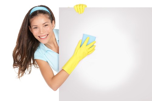 Carpet cleaners in TW1 supporting sustainable waste reduction and recycling